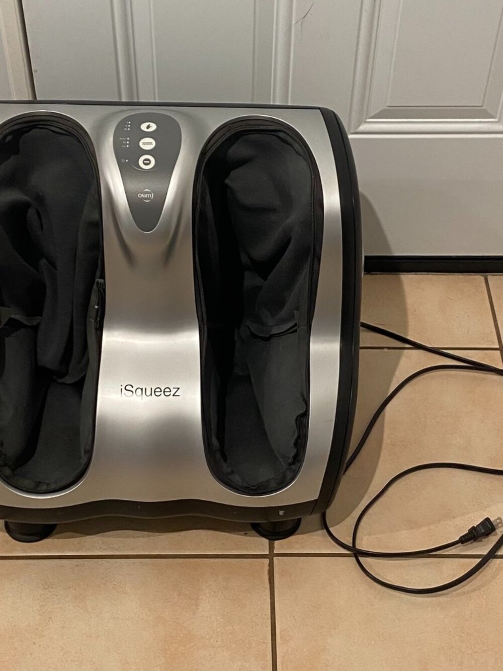 Brookstone OSIM iSqueeze OS-8000 Foot & Calf Massager for Circulation